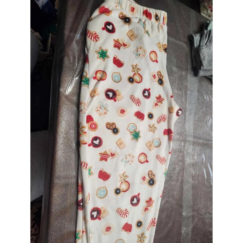 Medium Cuddle Duds holiday season bottoms